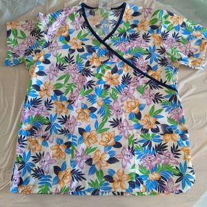 Woman’s Scrub Top S